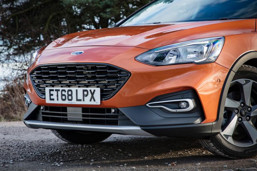 Детали экстерьера Ford Focus Active 2019 года  (UK) (фото 8 из 14)